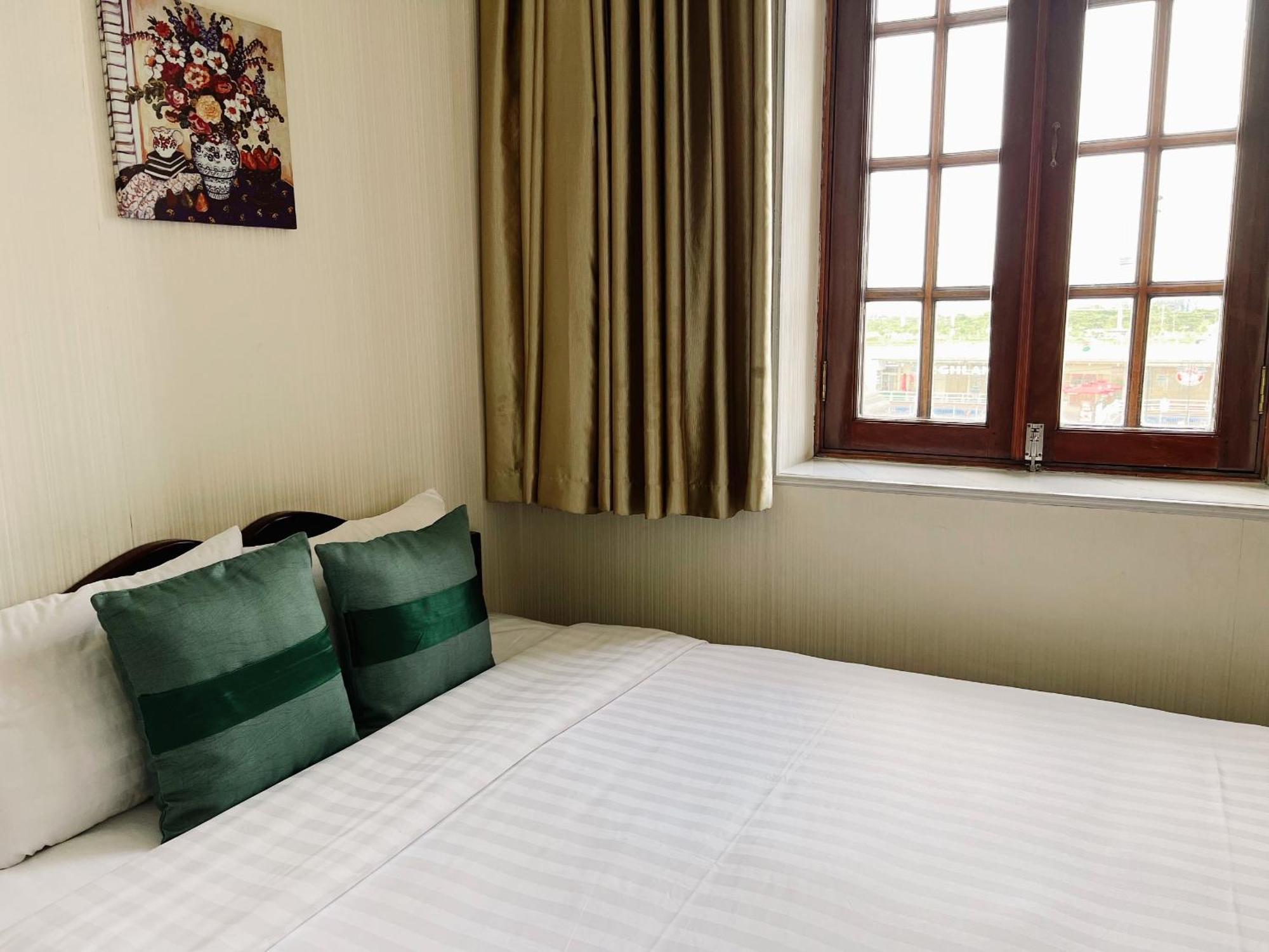 Phòng Deluxe Giường Đôi/2 Giường Đơn Nhìn Ra Sông